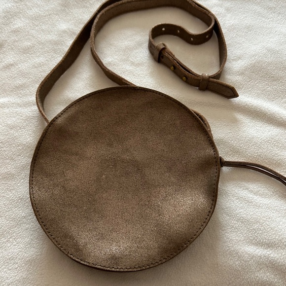 Madewell Women's Gold Metallic Leather The Simple Circle Crossbody Bag, Small - Picture 4 of 16